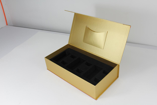 Custom paper packaging box