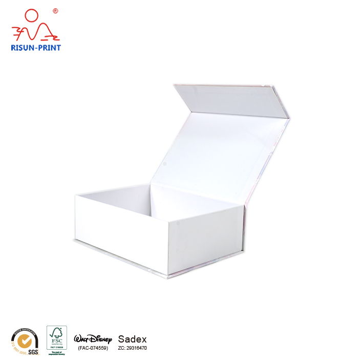  Customized Packaging for Book Shaped Box